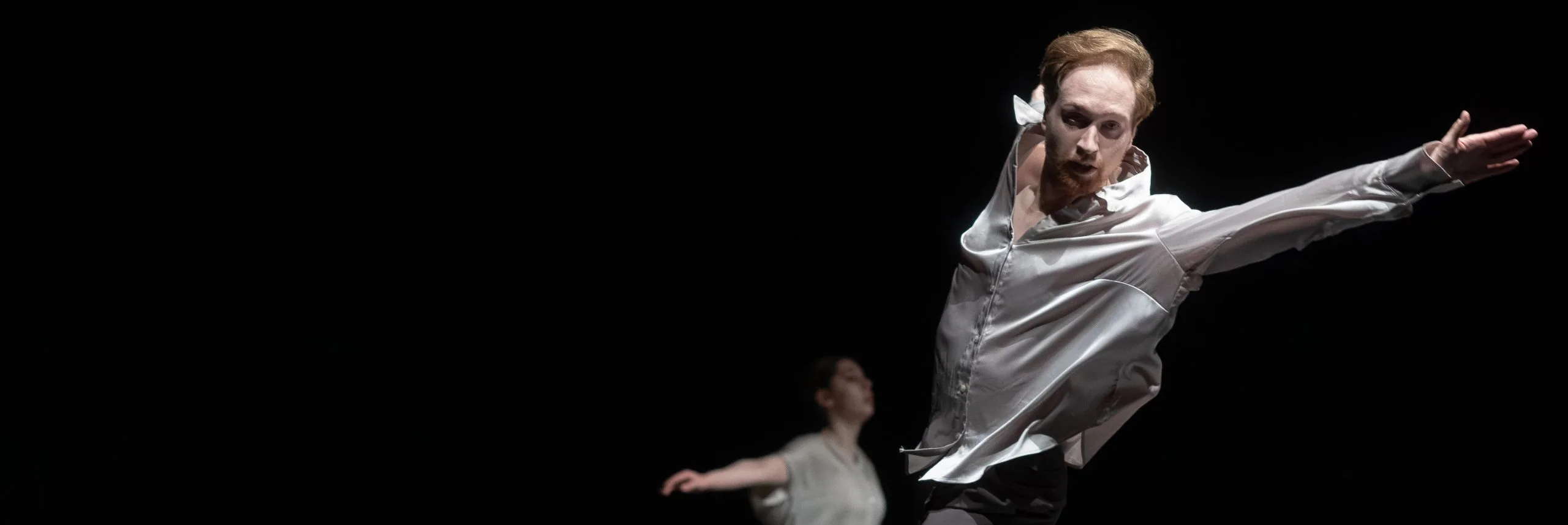 POWSTAL-BURSTYN-PRZYCIEMNIOLY-ZAMGLONY-ZACHMURZONY-1